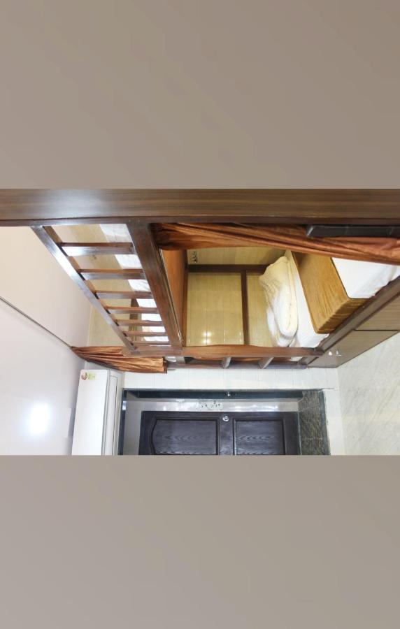 Awesome Dormitory Male Only Mumbai Bagian luar foto